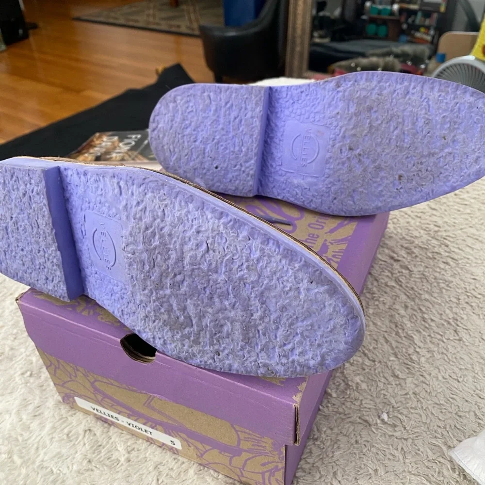 VELDSKOEN VELLIES The Original with Violet laces AND SOLES w7/m5 Unisex
